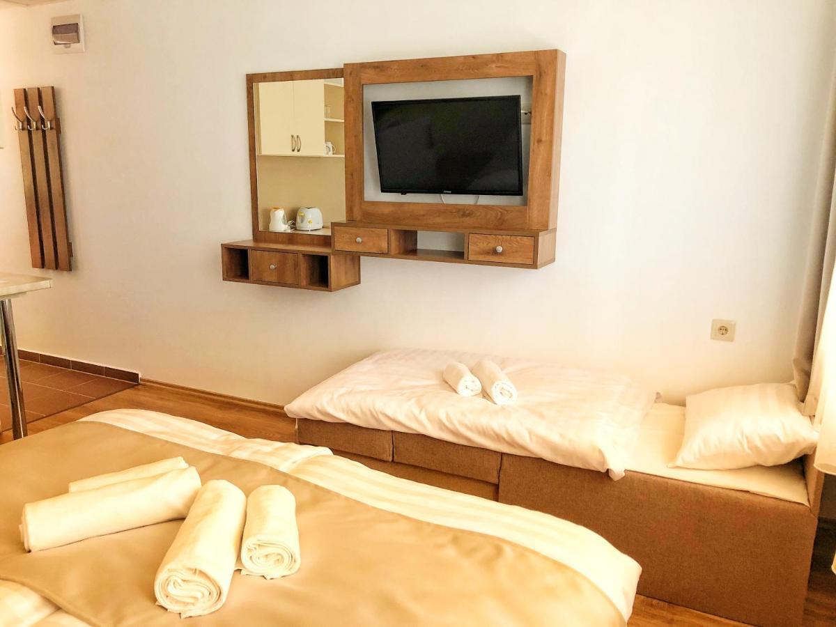 Boro Apartman Tiszafured Ngoại thất bức ảnh